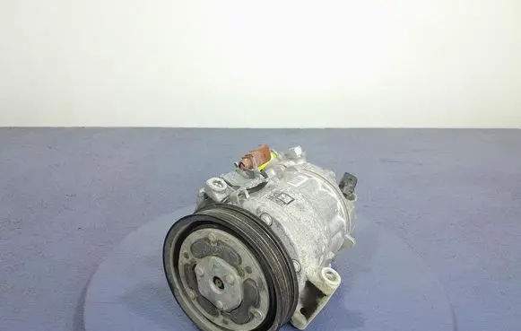 Skoda Octavia 985 Air conditioning (A/C) compressor (pump) 5WA816803A