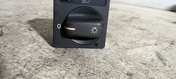 Volvo S70 V70 V70 XC Light switch 8622022 7923