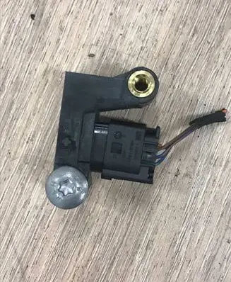 BMW 5 E60 E61 Airbag deployment crash/impact sensor 6977398 001837 000383
