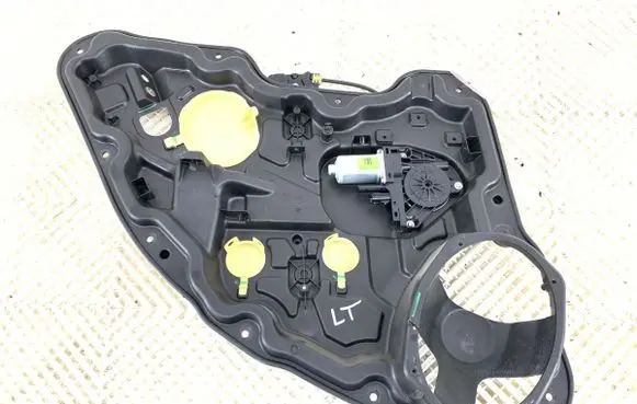 Jeep Cherokee Rear door window regulator with motor 931402103