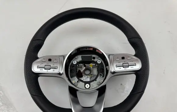 Mercedes-Benz CLA C117 X117 W117 Steering wheel A0004608402