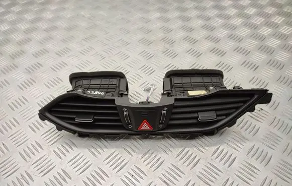 Hyundai i30 Dash center air vent grill 97401G4100 97401G4100PMP 93730G3100