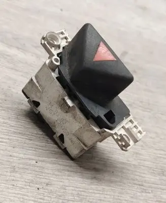 Ford Focus Hazard light switch