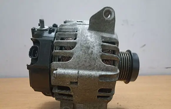 Opel Antara Generator/alternator 13588327 2620369B