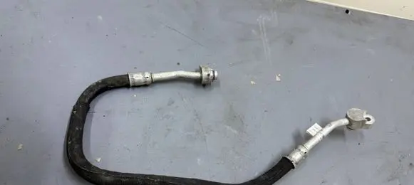 Audi A4 S4 B9 8W Air conditioning (A/C) pipe/hose 8W0816721B