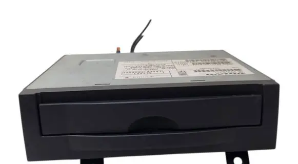 Volvo V50 CD/DVD changer 31260777