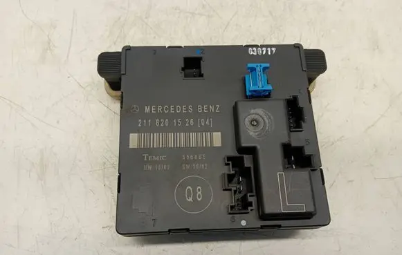 Mercedes-Benz E W211 Door control unit/module 2118201526 356805