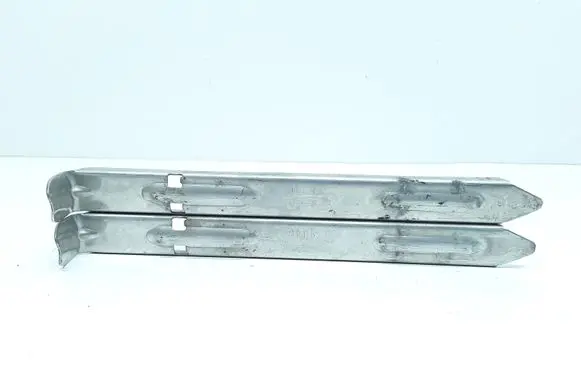 Volvo V70 Headlight/headlamp mounting bracket 30678340