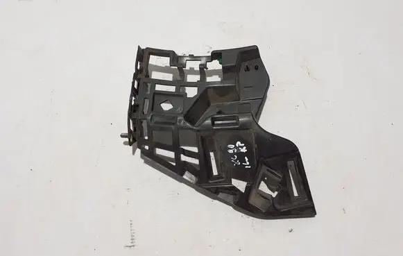 Volvo XC90 Front bumper mounting bracket 31353405
