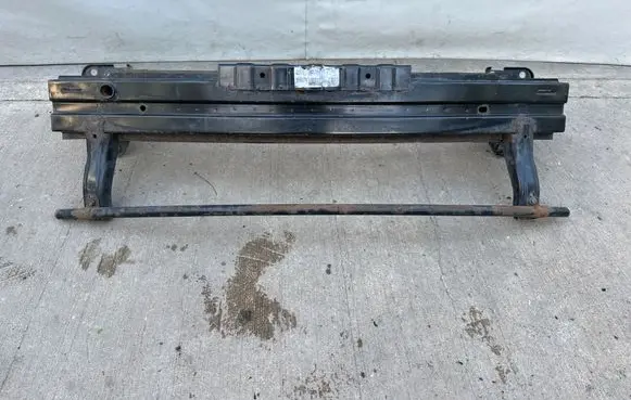 Hyundai i40 Front bumper cross member 