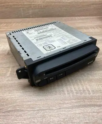 Chrysler Voyager Radio/CD/DVD/GPS head unit 05080687AA