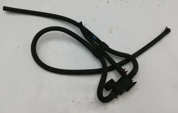 Volvo XC90 Turbo solenoid valve 72224011 03T251 30670448