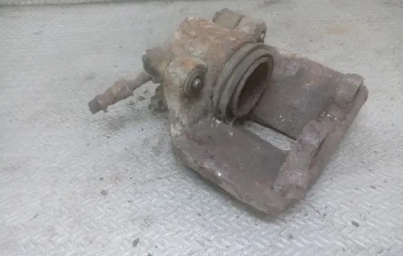 Volkswagen II LT Front brake caliper