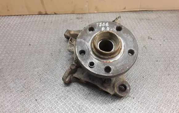 Volkswagen Transporter - Caravelle T4 Front wheel hub spindle knuckle