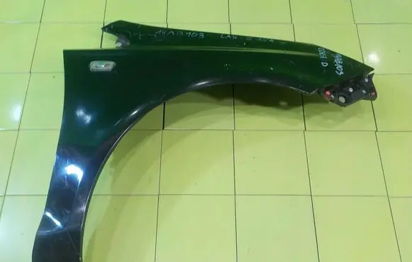 Opel Corsa D Fender PRZOD PRAWY