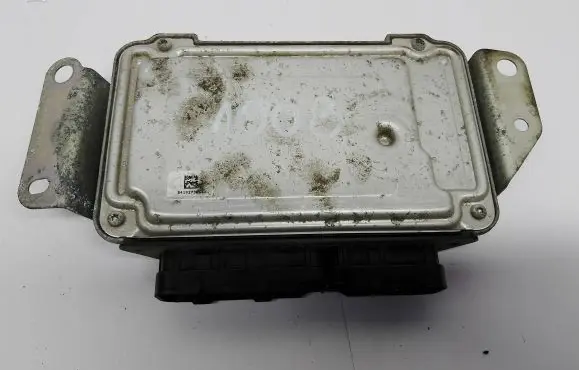 Toyota Aygo AB10 Engine control unit/module 896610H330