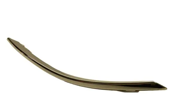 Rear bumper trim bar molding