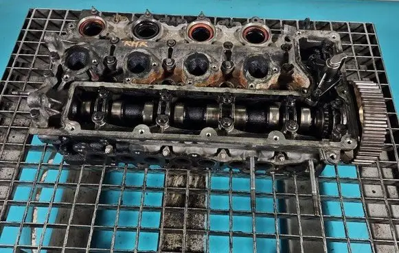 Citroen C5 Engine head RHR IMPRK1504256