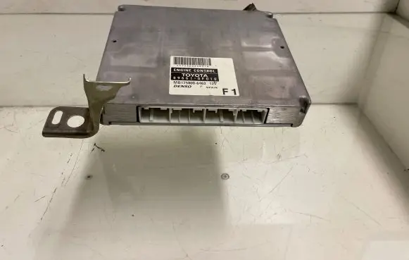 Toyota Corolla Verso E121 Engine control unit/module 896610F010 1758006463 MB1758006463