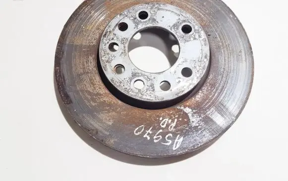 Opel Astra H Front brake disc ventiliuojamas