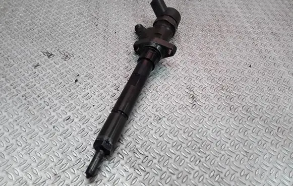 Peugeot 607 Fuel injector 0445110036 9637277980
