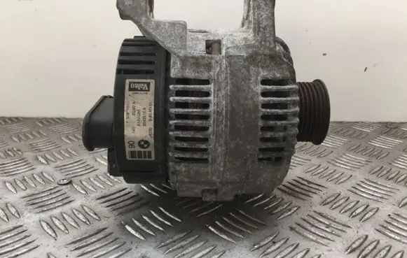 BMW 3 E46 Generator/alternator 7509101 2542515A