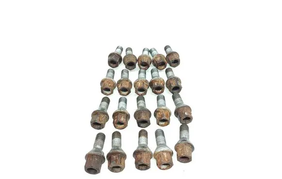Renault Captur II Nuts/bolts 