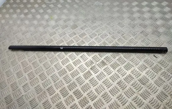 Front door glass trim molding