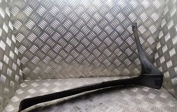 Audi A5 8T 8F Fender end trim 8T0821112