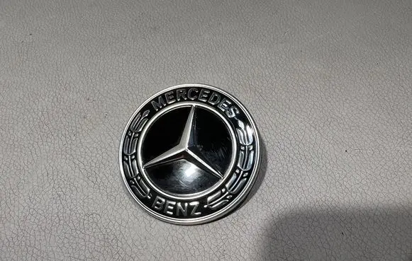 Mercedes-Benz C W206 Manufacturer badge logo/emblem A0008171306