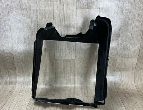 Porsche Panamera (976) Radiator trim 976121333N