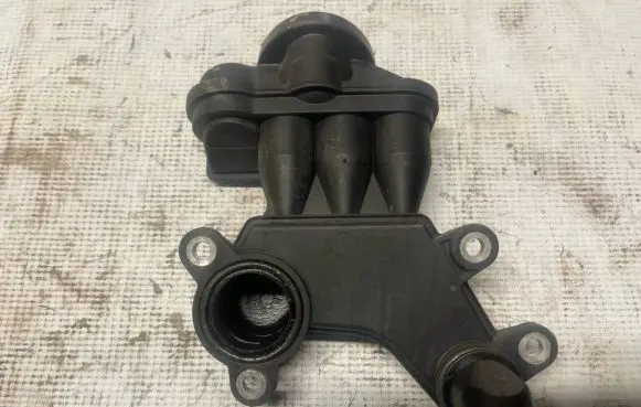 BMW M3 Oil breather separator 7838274
