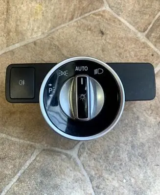 Mercedes-Benz E W212 Light switch A2129050551