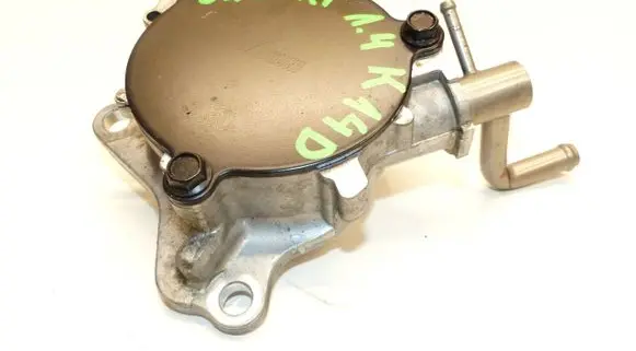 Suzuki SX4 S-Cross Vacuum pump 19098358