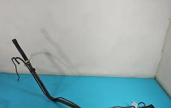 Fuel tank filler neck pipe