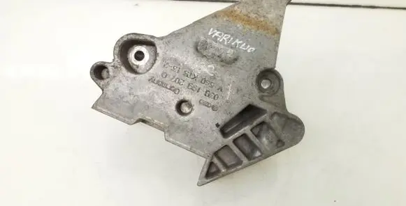 Audi A3 S3 8P Engine mounting bracket 03G199207G V560KTS132