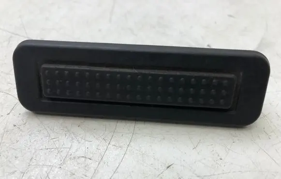 Jeep Renegade Tailgate opening switch 