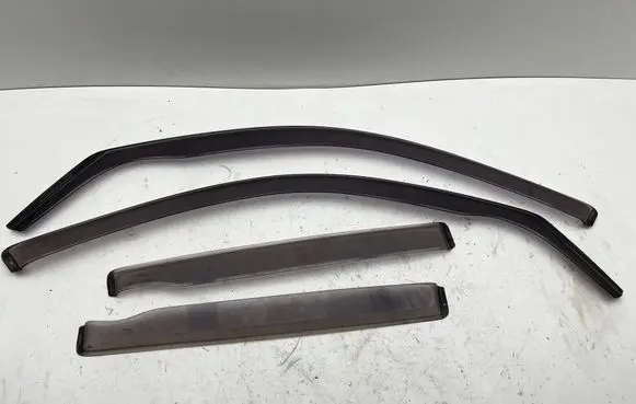 Toyota RAV 4 (XA20) Front door wind deflector