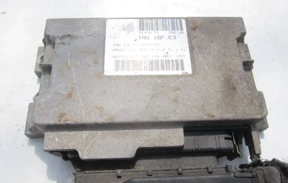 Fiat Punto (188) Engine control unit/module 46545152 IAW16F.E3