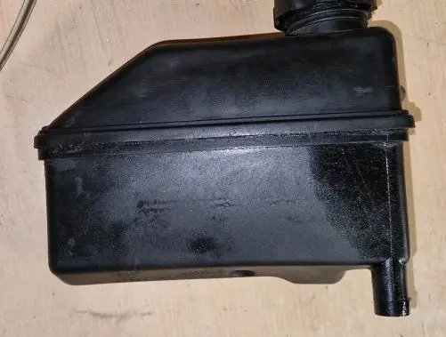 Volvo V70 Power steering fluid tank/reservoir 9485464