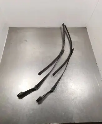 Ford Focus Front wiper blade arm bm5117526bb bm5117526ab