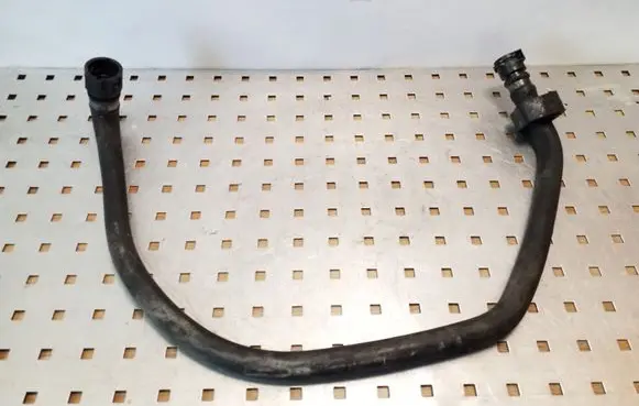 BMW 5 E60 E61 Engine coolant pipe/hose