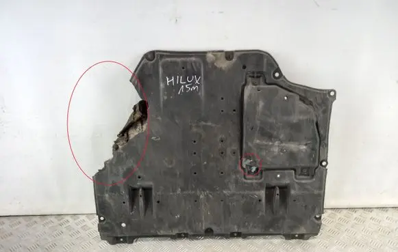 Toyota Hilux (AN10, AN20, AN30) Engine splash shield/under tray 5141047020