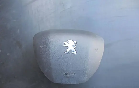 Peugeot 208 Steering wheel airbag 98072114ZD 3355167 355164