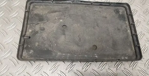 Battery tray