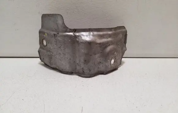 Exhaust heat shield