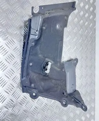 Mercedes-Benz C W205 Other engine bay part A2056205801