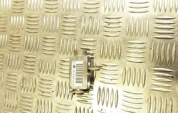 Air conditioning (A/C) expansion valve
