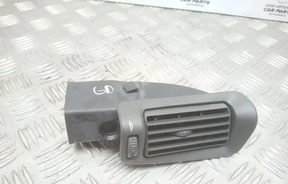 Rear air vent grill