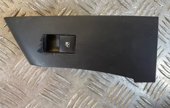 Opel Astra J Electric window control switch 13301886